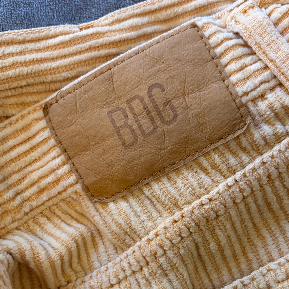 BDG Baggy Boyfriend Corduroy Pants - Picture 2 of 4